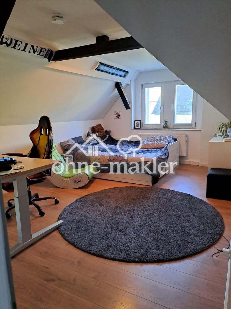 sanierter Altbaucharme trifft Wohnkomfort - 145 qm Maisonette mit Klima & Kamin - Photo 4