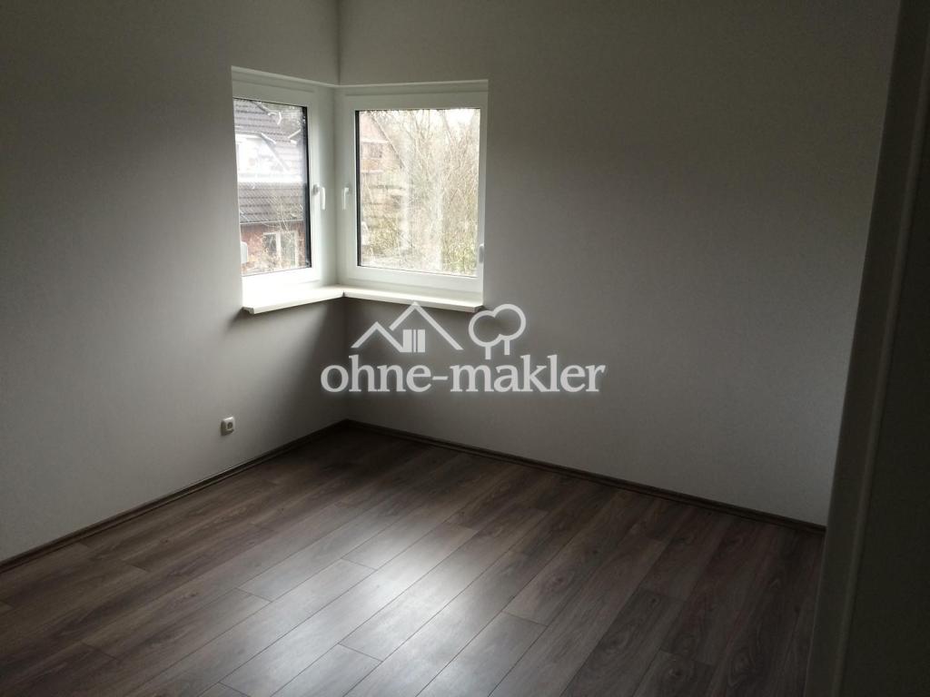 Wohnung in Stadtvilla mit großzügiger Terrasse und Carport im Grünen - Photo 2