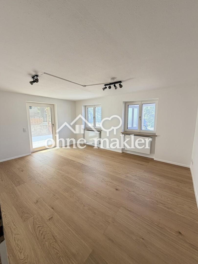 **Erstbezug nach Sanierung** 3-Zimmer-Erdgeschosswohnung mit EBK, sonniger Terrasse und Garage - Foto 2