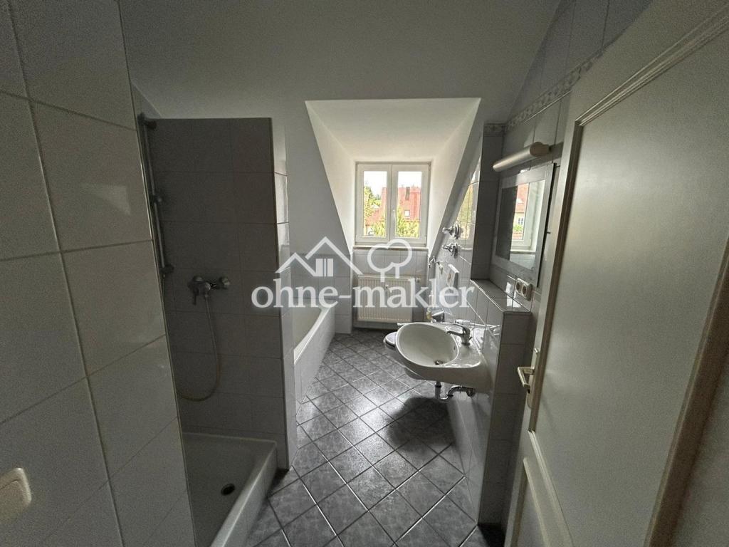MODERNE 2-ZIMMER WOHNUNG inkl. Küche, Stellplatz und Dachgeschoss - Foto 2