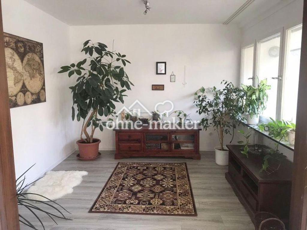 Sehr, schöne, helle und gepflegte 2,5 Zi- Whg mit Balkon, AA und EBK in Tübingen - Foto 1