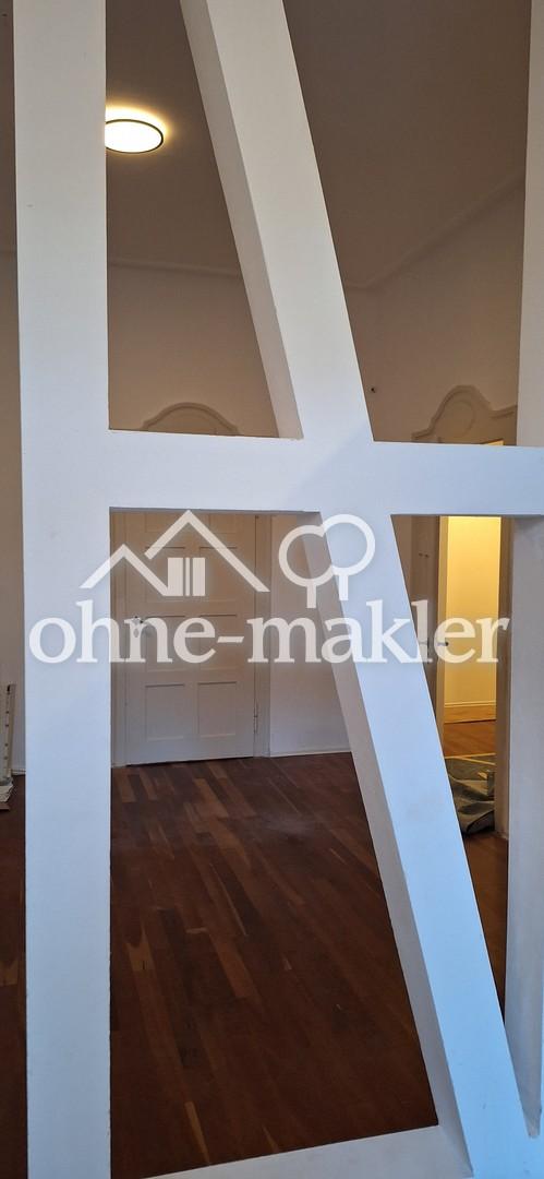 Altbau-Charme in grüner Nebenstr. Unmittelbare S- und U-Bahn-Nähe - Photo 4