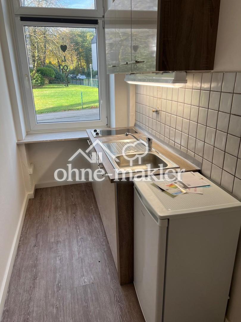 Stadtzentrale,renovierte 2-Zimmer Wohnung, mit neuer Küche, sofort verfügbar - Photo 1