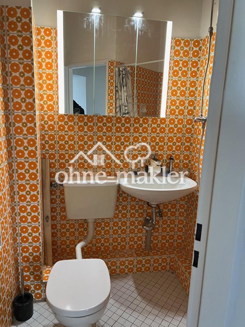 Stadtzentrale,renovierte 2-Zimmer Wohnung, mit neuer Küche, sofort verfügbar - Photo 2