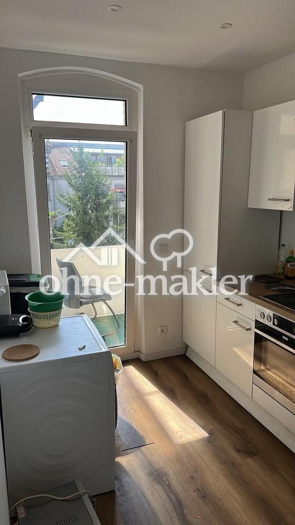 Möbliertes, renoviertes WG-Zimmer in 4er-WG mit Balkon! - Foto 2