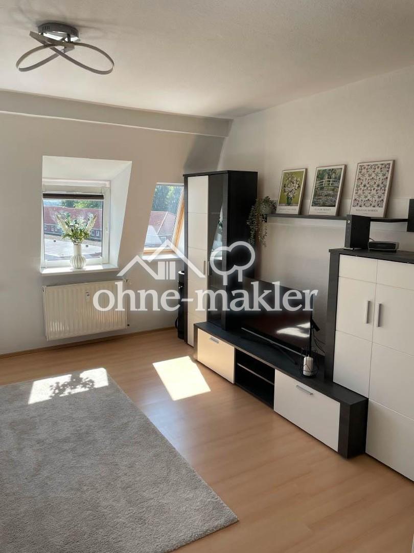 Schöne 2-Zimmer-Wohnung mit Einbauküche und Stellplatz! - Photo 1