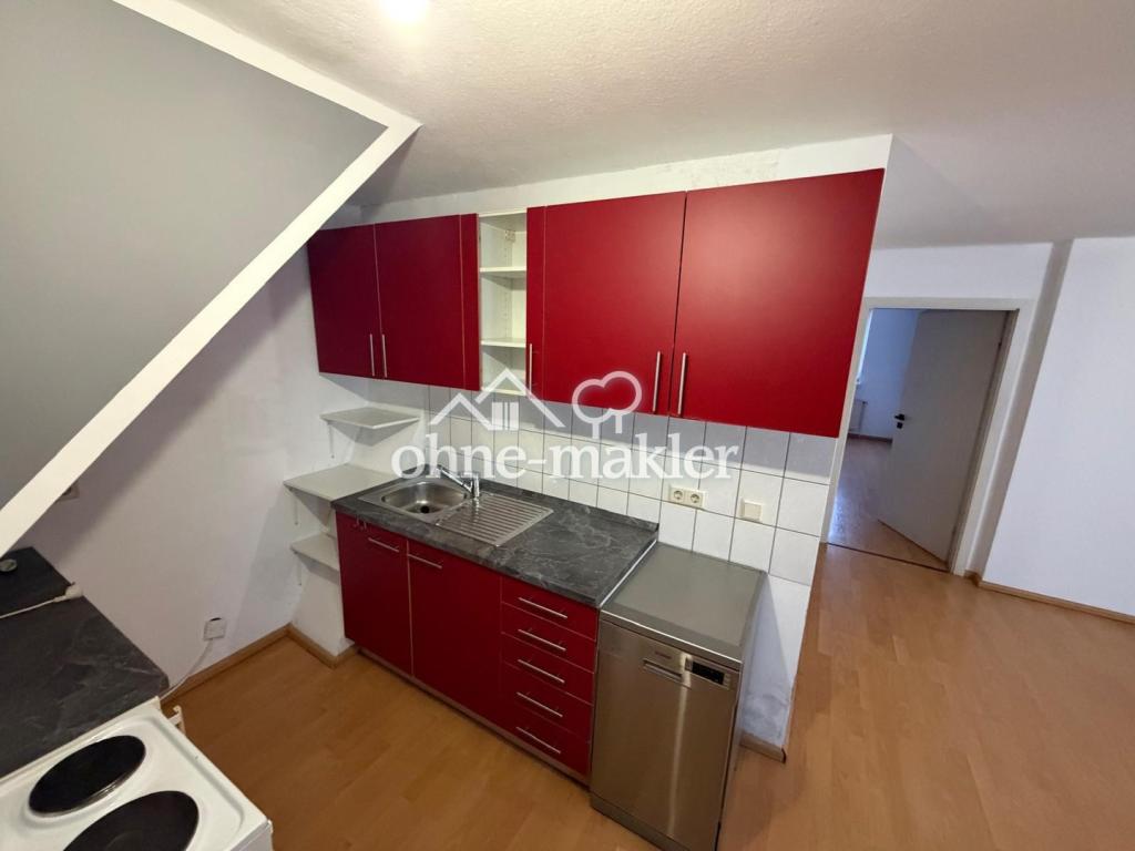 Helle Dachgeschosswohnung mit Einbauküche in zentraler Kölner Lage – provisionsfrei - Photo 3