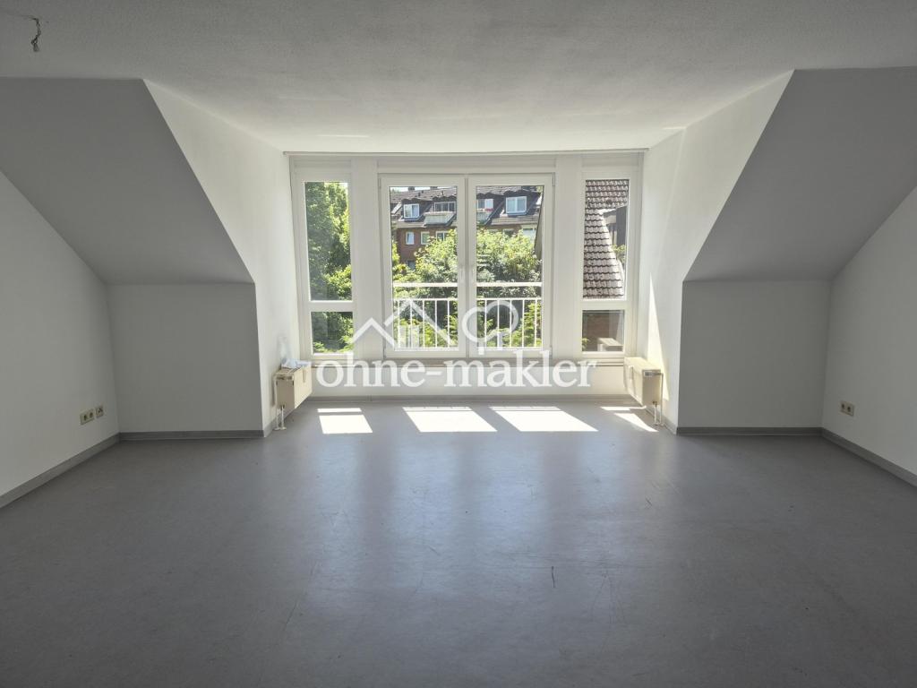 Helle Dachgeschosswohnung mit Küchenbalkon - Photo 5