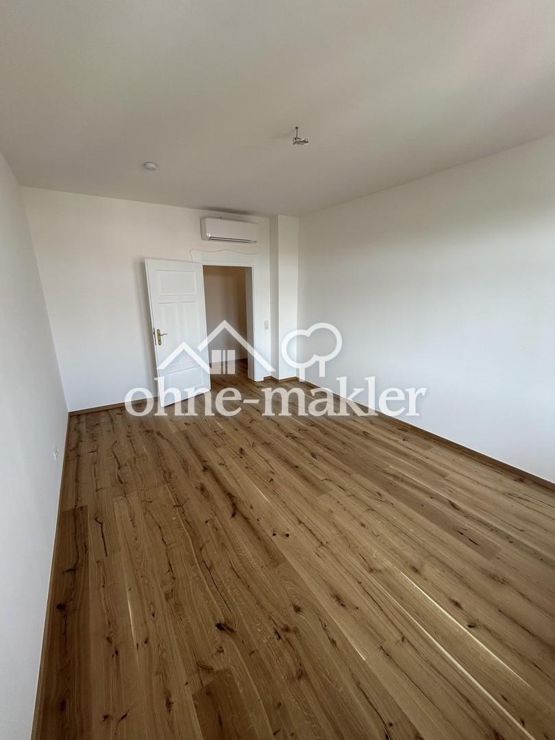 Erstbezug 4-Zi-Altbauwohnung mit Balkon im Herzen Bambergs - Photo 1