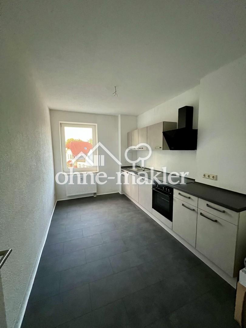 Erstbezug nach umfangreicher Renovierung: attraktive 3-Raumwohnung mit EBK in Dessau - Foto 1
