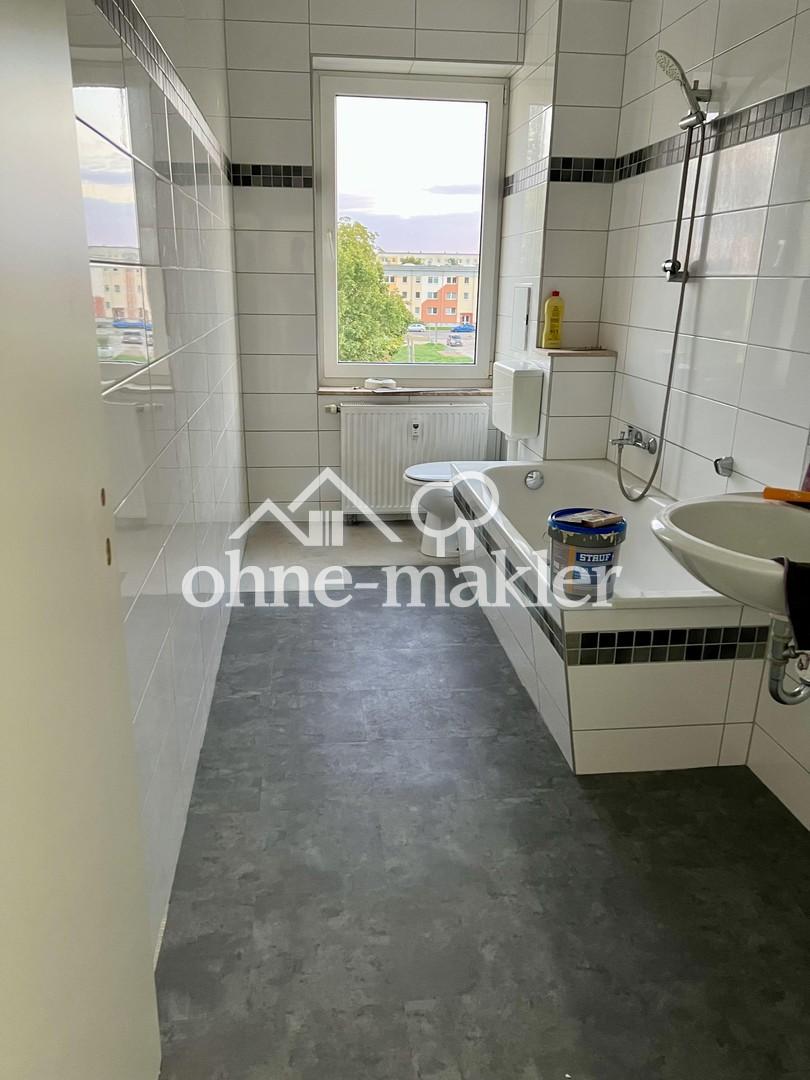 Erstbezug nach umfangreicher Renovierung: attraktive 3-Raumwohnung mit EBK in Dessau - Foto 3