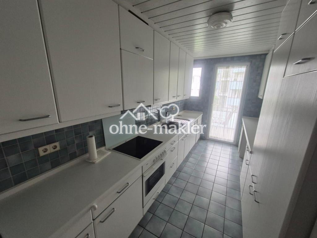 Exklusive 4-Zimmer-Wohnung mit EBK und Stellplatz in Stuttgart - Photo 5