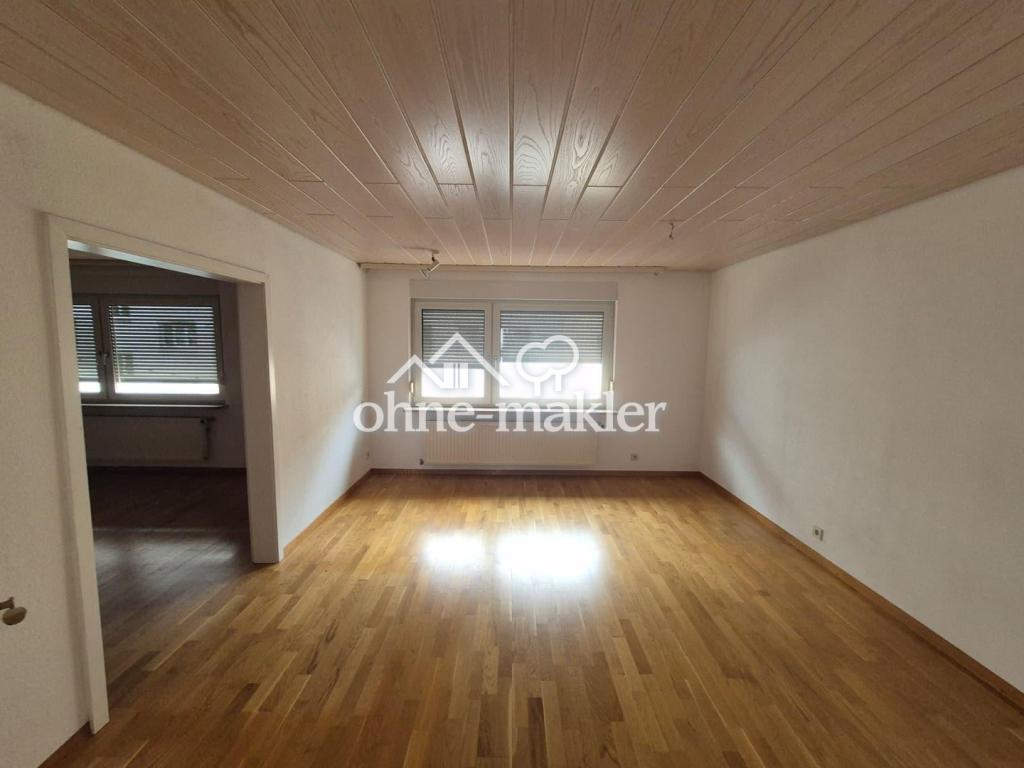 Exklusive 4-Zimmer-Wohnung mit EBK und Stellplatz in Stuttgart - Photo 2