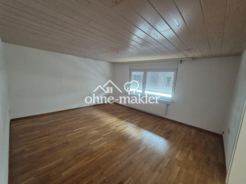 Exklusive 4-Zimmer-Wohnung mit EBK und Stellplatz in Stuttgart - Photo 1