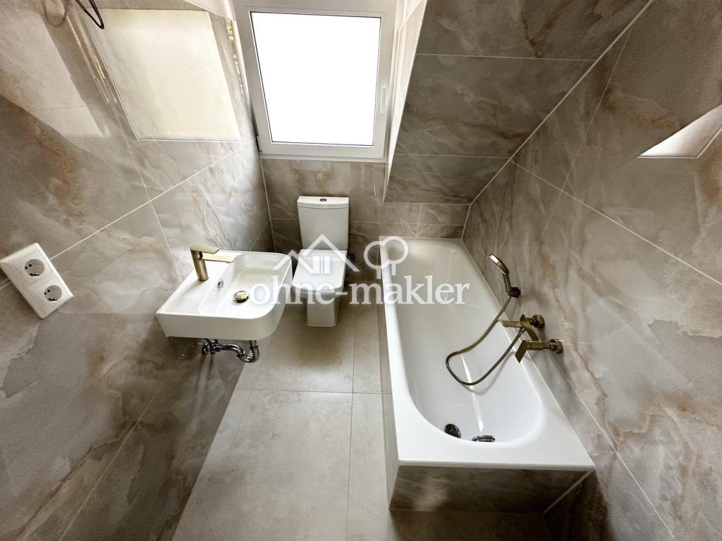 Hochwertige Wohnung 55qm Neubaustandart Erstbezug Kernsaniert KÜCHE FBH - Photo 4