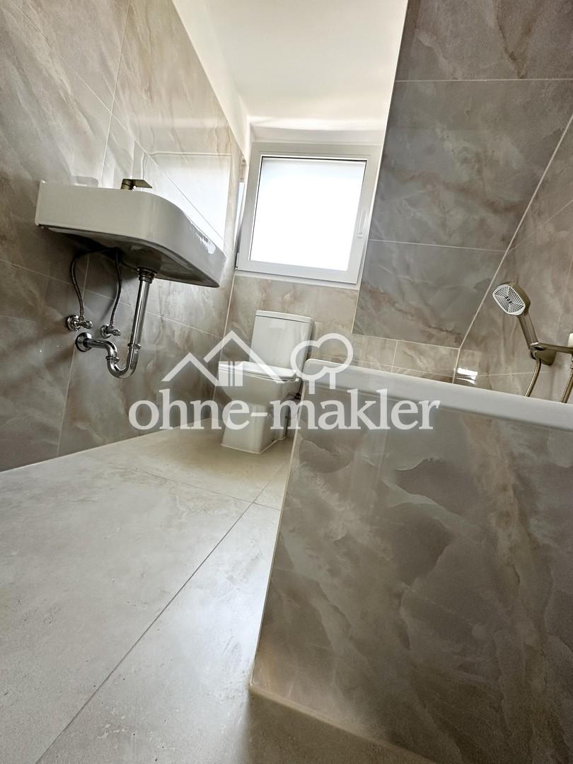 Hochwertige Wohnung 55qm Neubaustandart Erstbezug Kernsaniert KÜCHE FBH - Photo 3