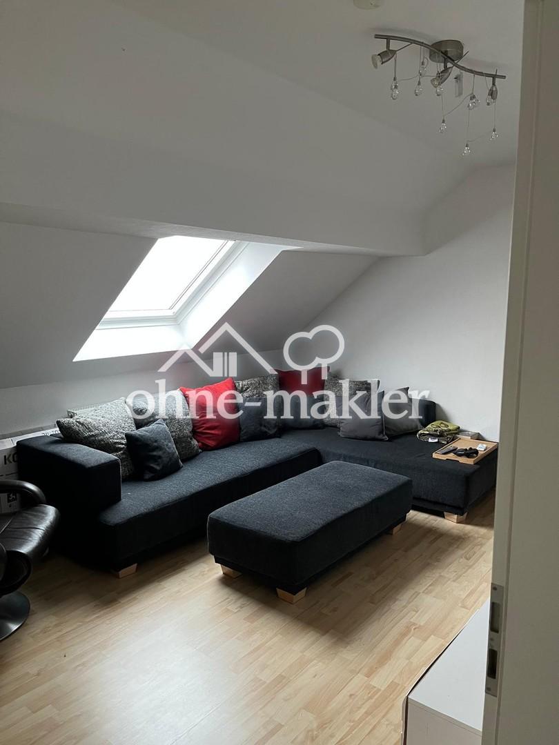 Schöne 4-Zimmer Dachgeschosswohnung in Karlsruhe-Grünwinkel zu vermieten - Foto 1