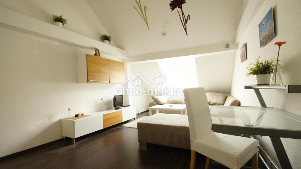 Lichtdurchflutete 3 Zimmer Dachgeschosswohnung - Photo 3