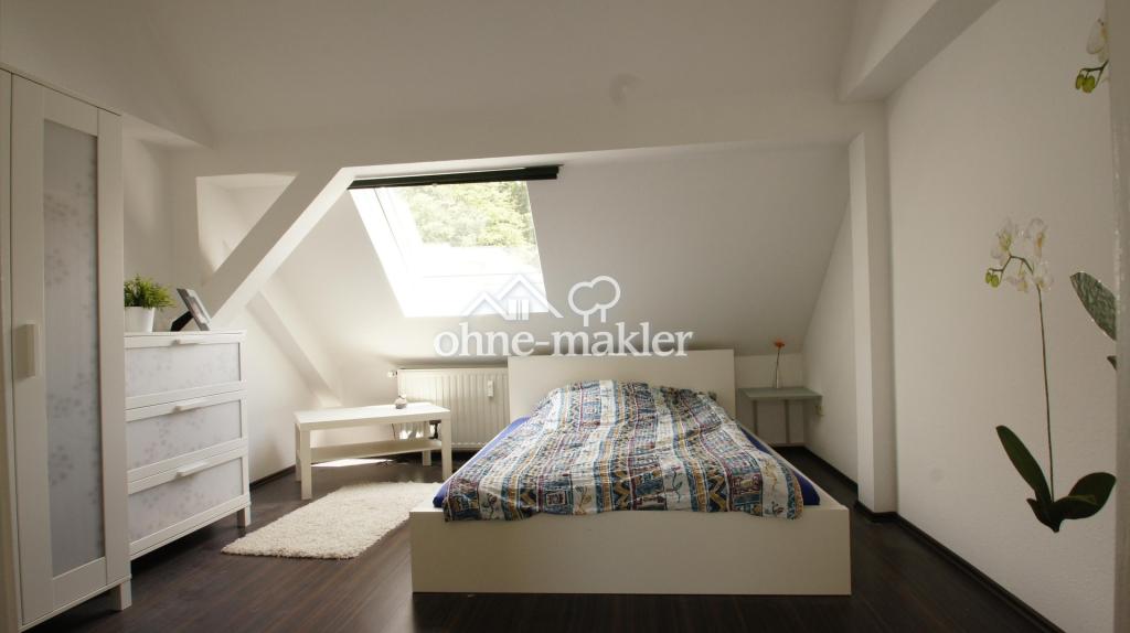 Lichtdurchflutete 3 Zimmer Dachgeschosswohnung - Photo 4