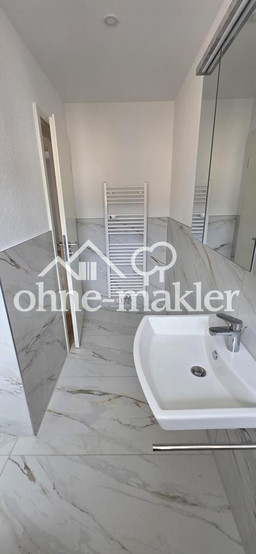 Hochwertige 3 Zimmer Wohnung mit Parkplatz - Photo 3
