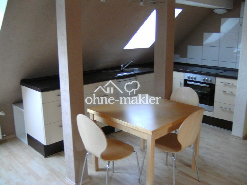 2 Zimmer Singlewohnung mit EBK und Schlafgalerie - Foto 2