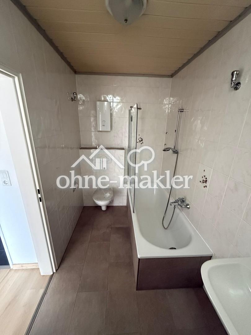 Schöne moderne helle Wohnung i. 3. Obergeschoss mit gr. Balkon - Foto 4