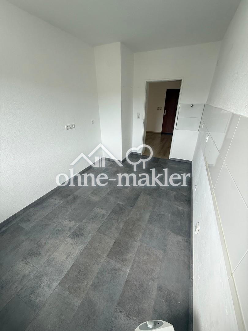 Schöne moderne helle Wohnung i. 3. Obergeschoss mit gr. Balkon - Foto 1