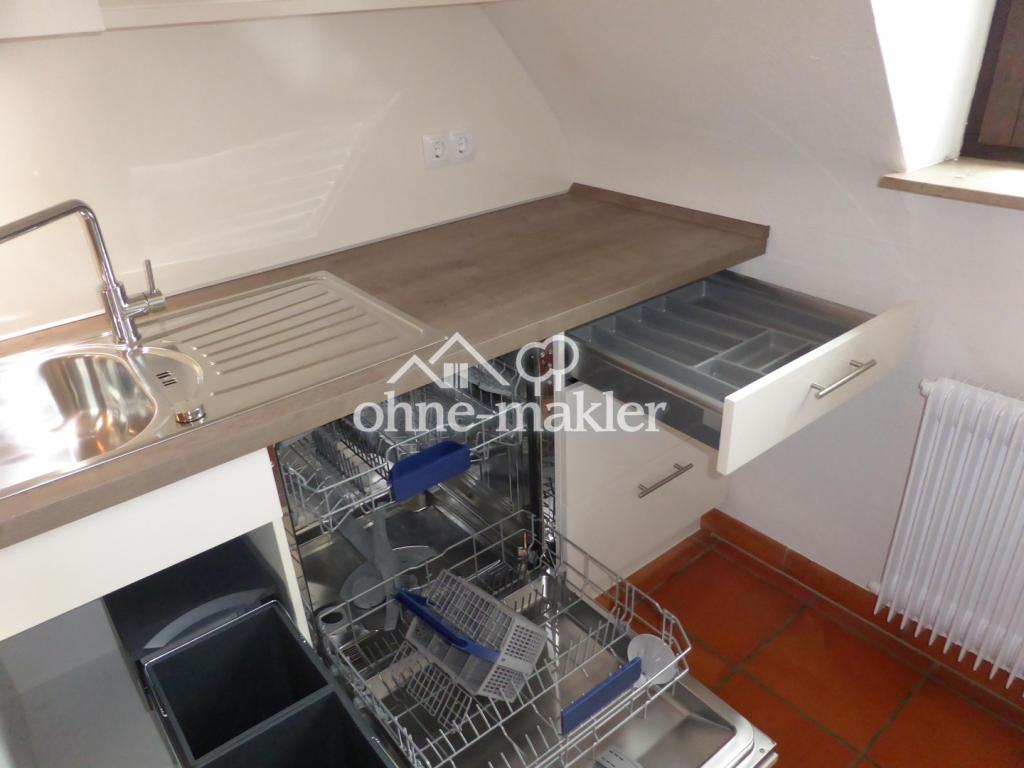Wohlfühl 5-Zimmer-Dachatelier Wohnung mit Loggia und Einbauküche - Photo 2