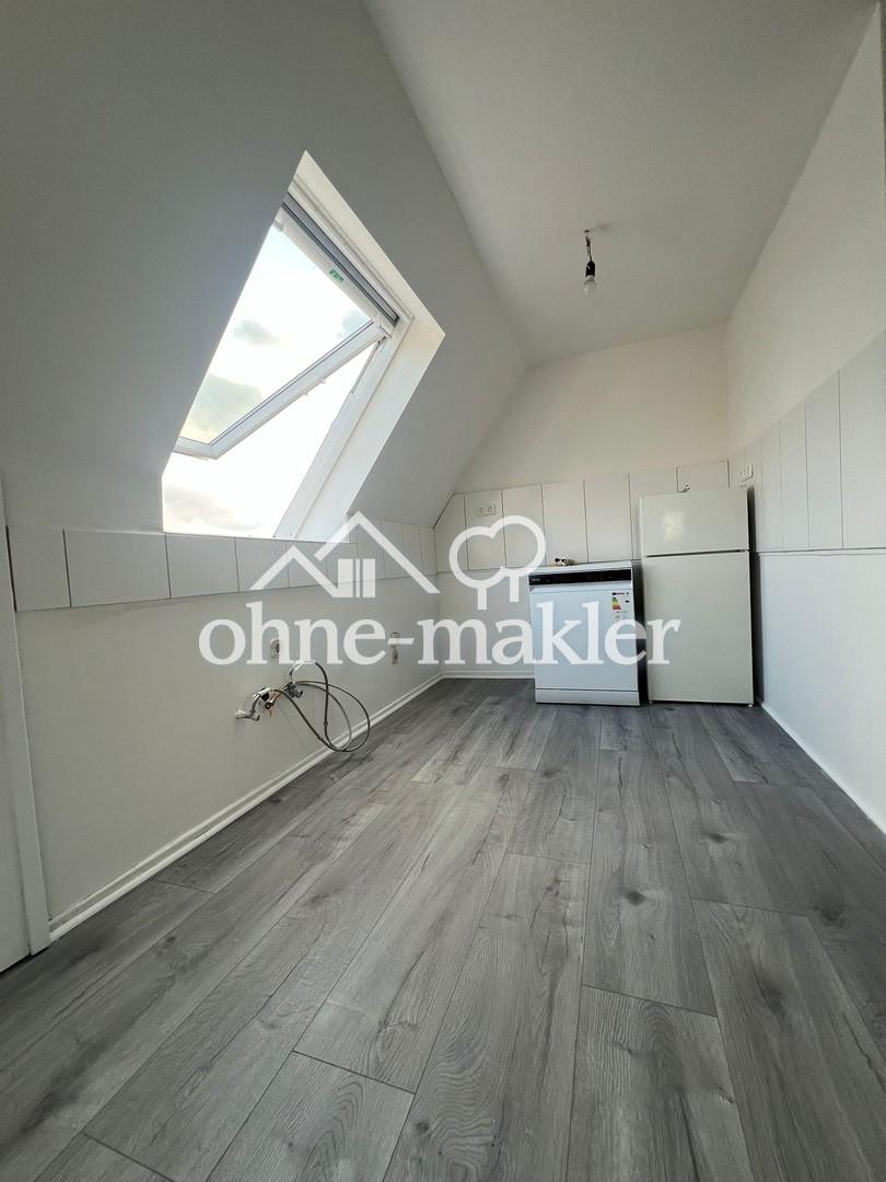 Frisch modernisierte 2,5-Zimmer-Dachgeschosswohnung in Dortmund-Brackel – sofort bezugsfrei - Photo 2
