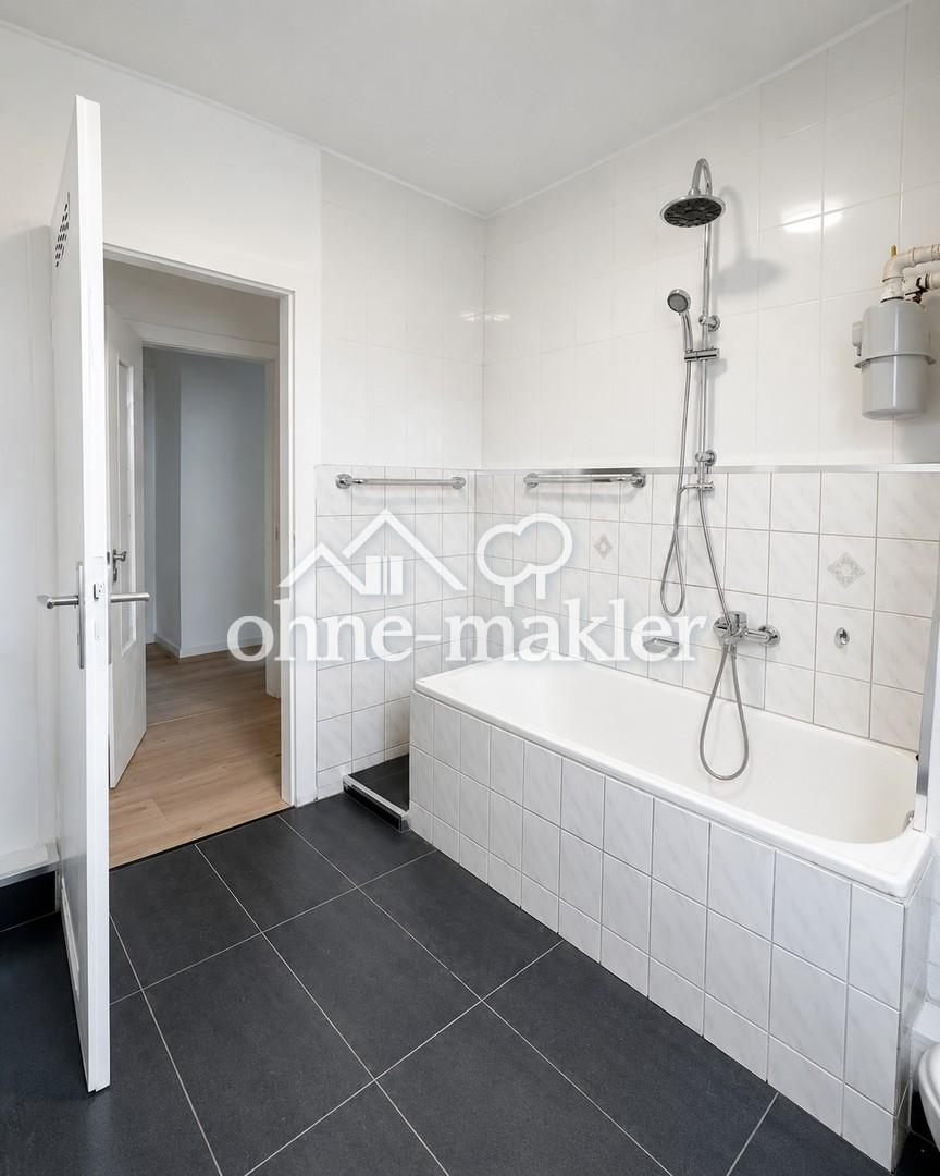 Frisch renovierte 4-Zimmer-Dachgeschosswohnung in zentraler Lage von Remscheid - Foto 1