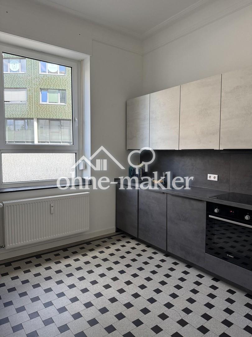 Sanierter Altbau: 3 Zimmer im EG, direkt am Bahnhof Rodenkirchen - Photo 2
