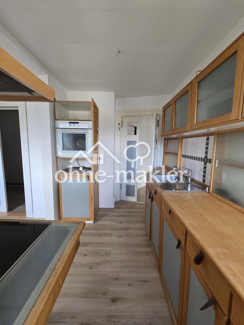 Frisch renovierte 3-Zimmer-Dachgeschosswohnung mit Fördeblick und Einbauküche - Foto 4