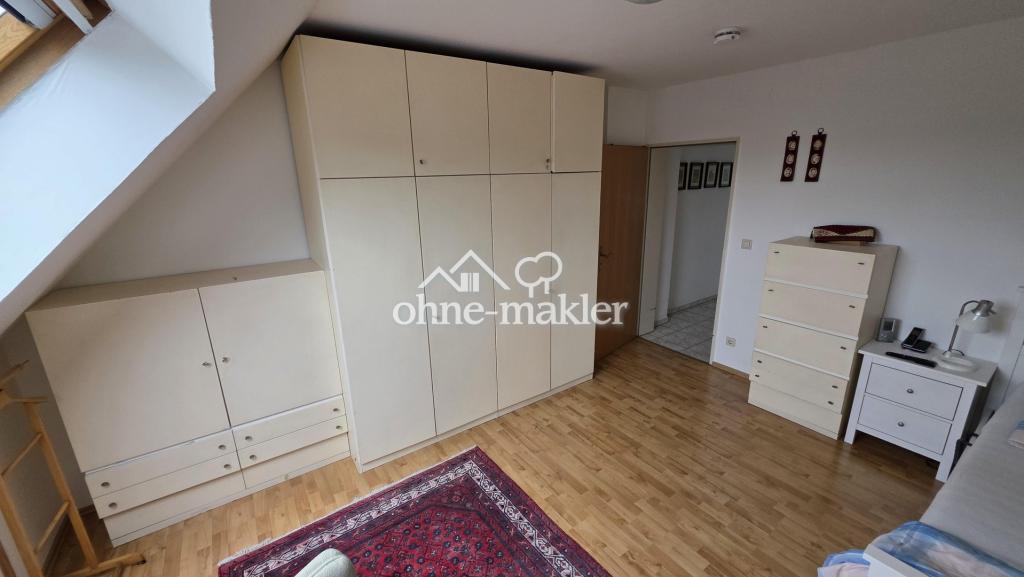 Helle 3-Zimmer-Dachgeschosswohnung mit Balkon und Aufzug, zentral in Spelle - Foto 3