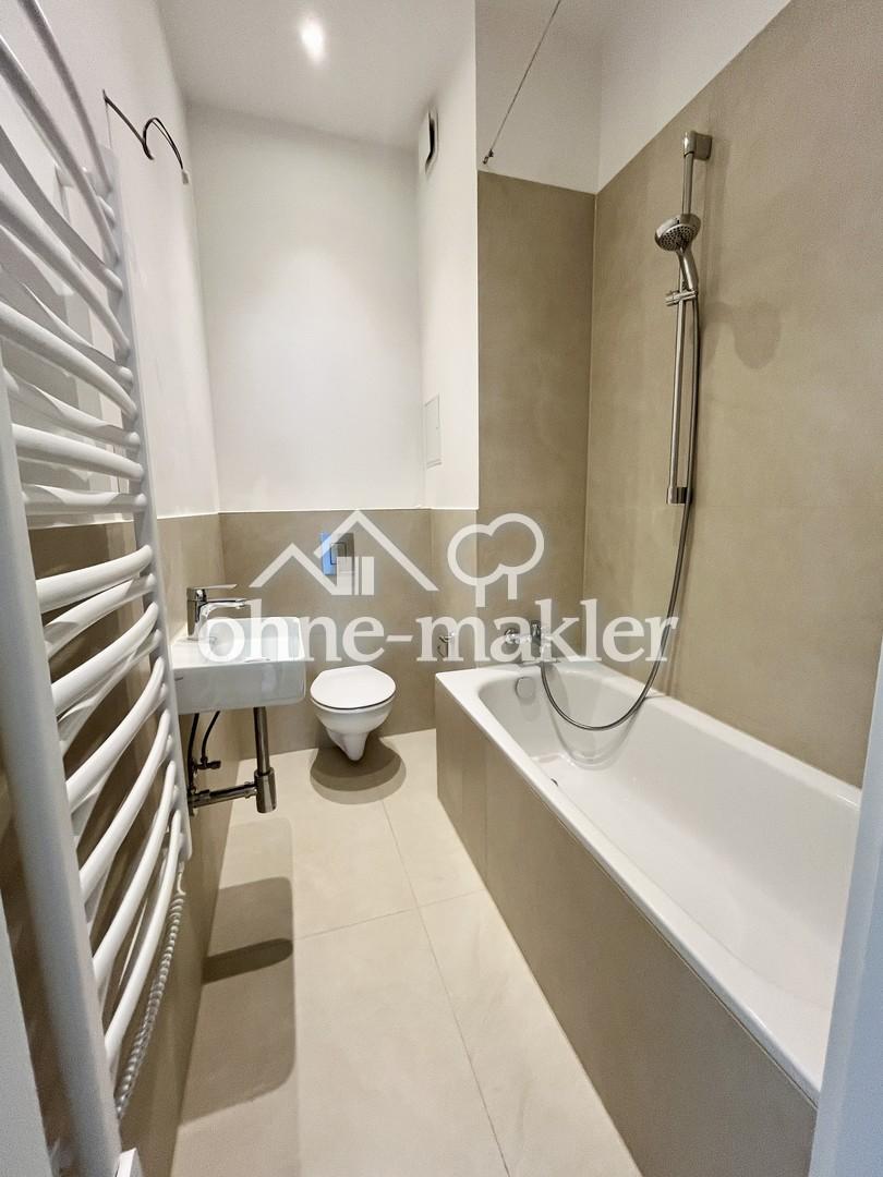 3-Zimmer-Wohnung in traumhaftem Altbau | 2 Balkone | Weitblick | EBK | Aufzug | Keller | kernsaniert - Photo 5