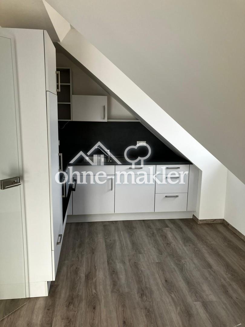 Attraktive 2-Zimmer Dachgeschosswohnung in begehrter Lage - Photo 3