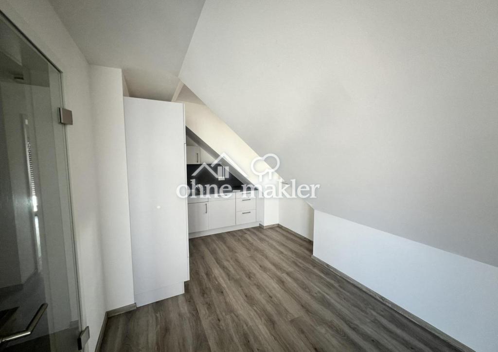 Attraktive 2-Zimmer Dachgeschosswohnung in begehrter Lage - Photo 4