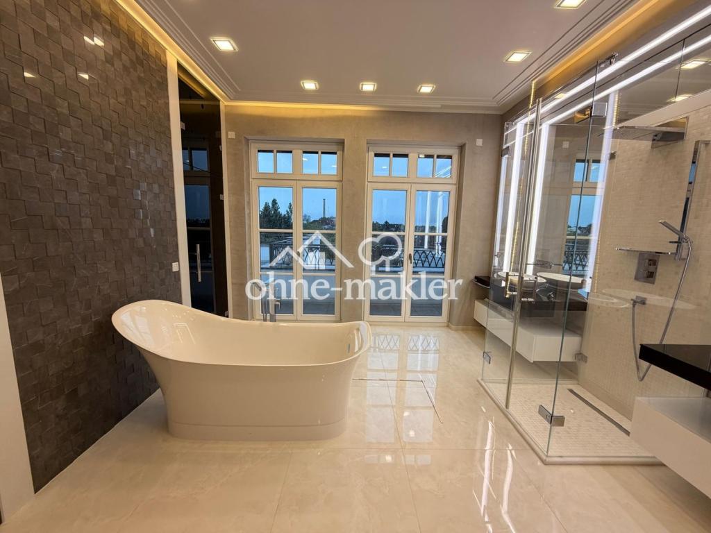 Luxus-Penthouse mit Dachterrasse, Privat-Aufzug & Concierge. Optional möbliert. Provisionsfrei! - Foto 5