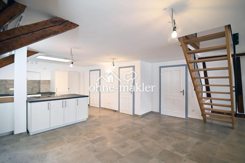Stilvoll modernisiert: 4-Zimmer-Dachgeschosswohnung in Freising mit Dachterrasse - Photo 3