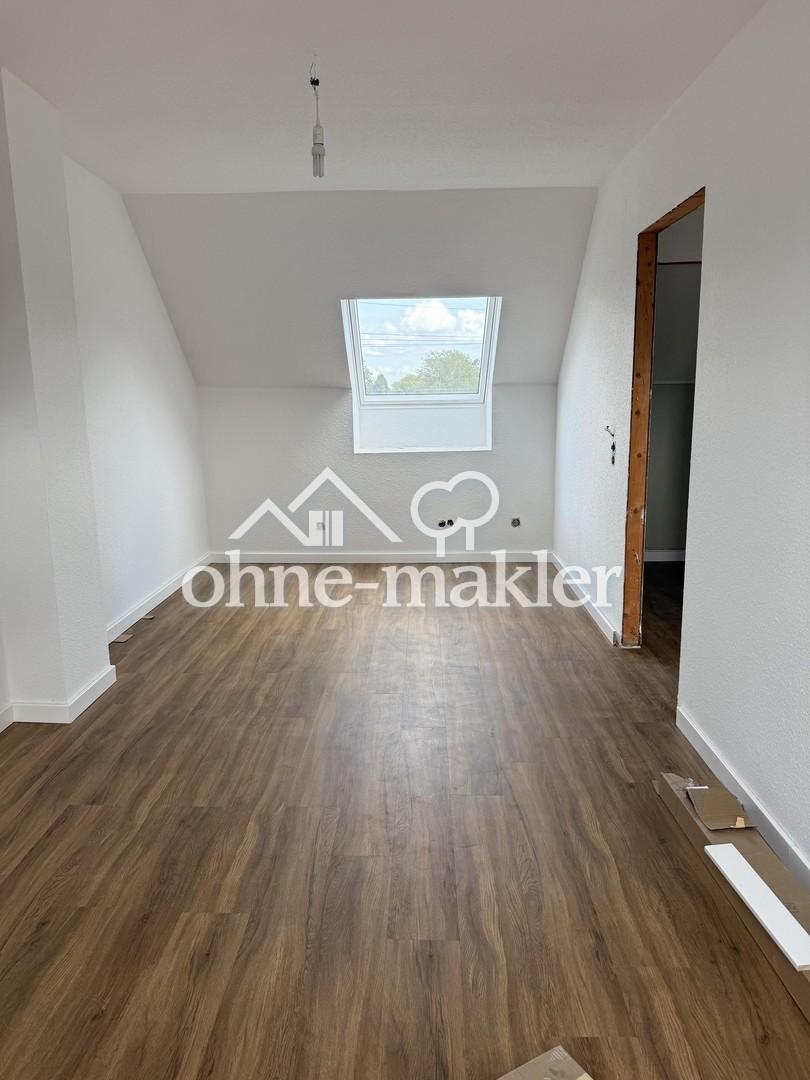 Reihenmittelhaus / 6 Zimmern/Garten - Photo 3