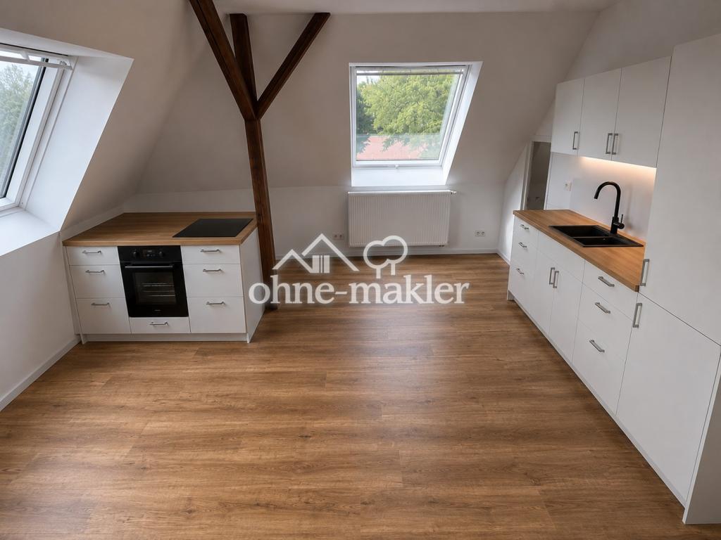 Hochwertiger Erstbezug im Dachgeschoss mit Einbauküche - ca. 110 m² - mit Stellplatz in ruhiger Lage - Photo 2
