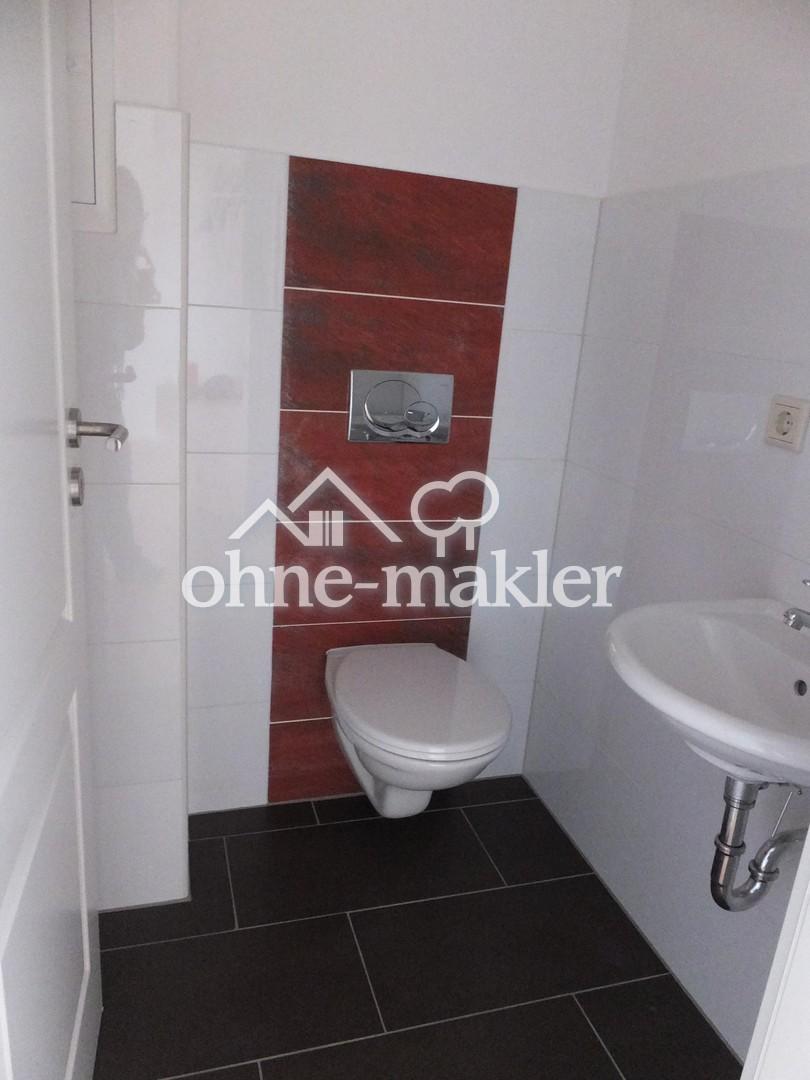 Großzügiger Altbaucharme in zentraler Lage – 4‑Raum‑Wohnung mit besonderem Grundriss - Photo 4