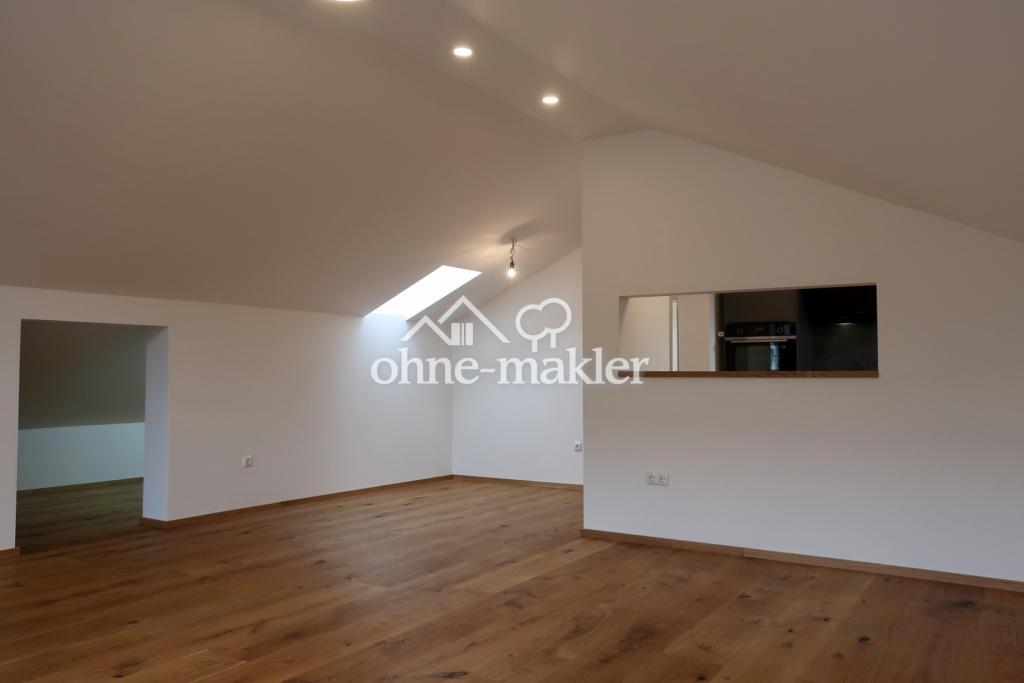 Dachgeschosswohnung mit Bergblick - Foto 1