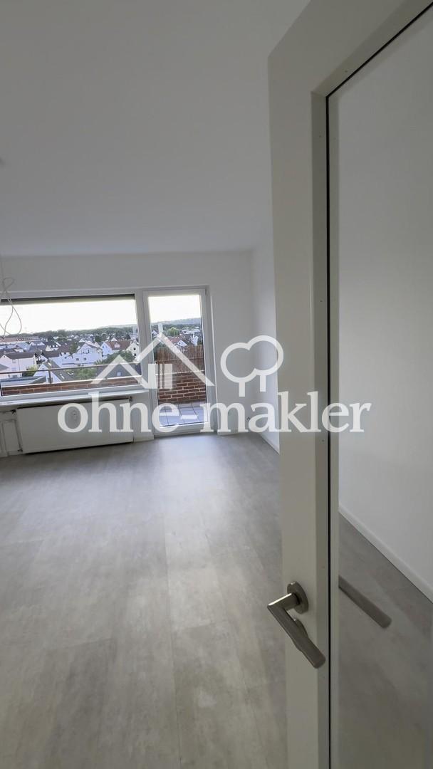 3-Zimmer-Wohnung in Maintal Bischofsheim: Balkon mit Skylineblick, Einbauküche und Garage - Photo 1