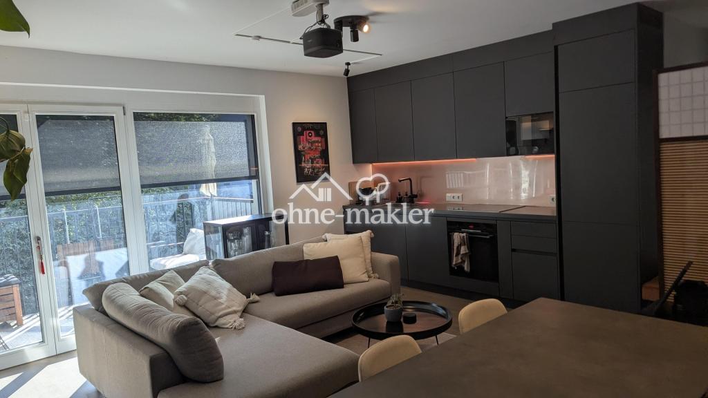 Rare Find! FIRST TIME FOR RENT. Ready to move-in, fully furnished in the heart of Kreuzberg - Foto 1