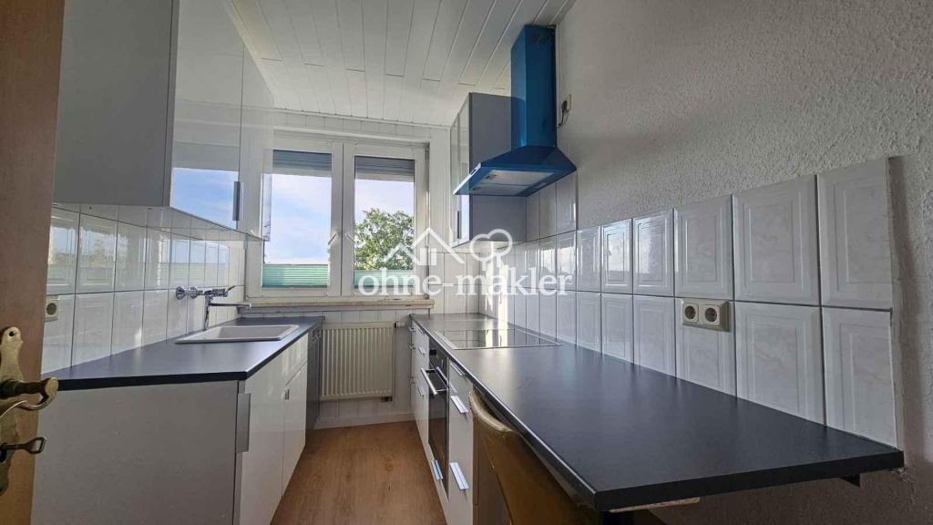 renovierte 3-Zimmer-Wohnung mit Einbauküche + Kamin – wohngeldfähig, frei ab sofort - Photo 1