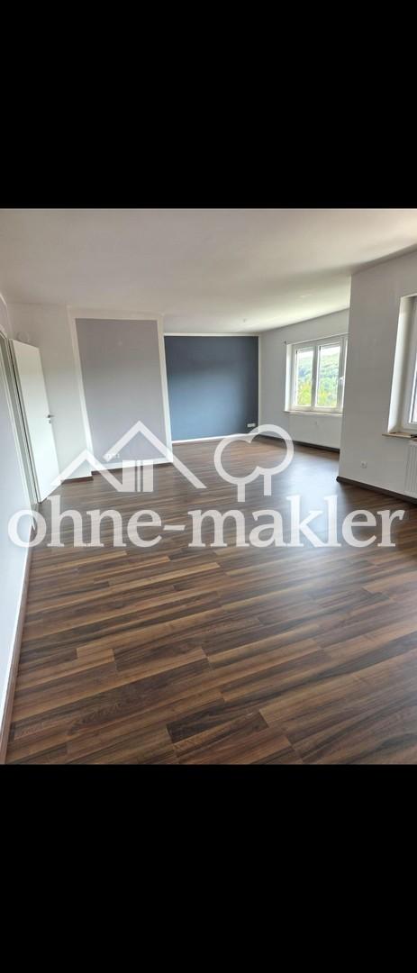 Große Wohnung für die ganze Familie ab sofort zu mieten in Arnstein-Halsheim - Photo 1