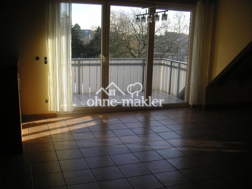 Gemütliche Maisonette Wohnung mit 2 Balkonen und grosser Garage, Energieklasse A - Foto 1
