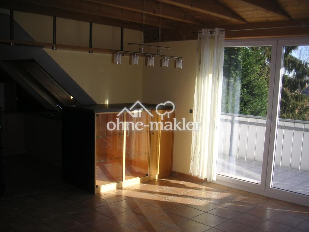 Gemütliche Maisonette Wohnung mit 2 Balkonen und grosser Garage, Energieklasse A - Foto 2