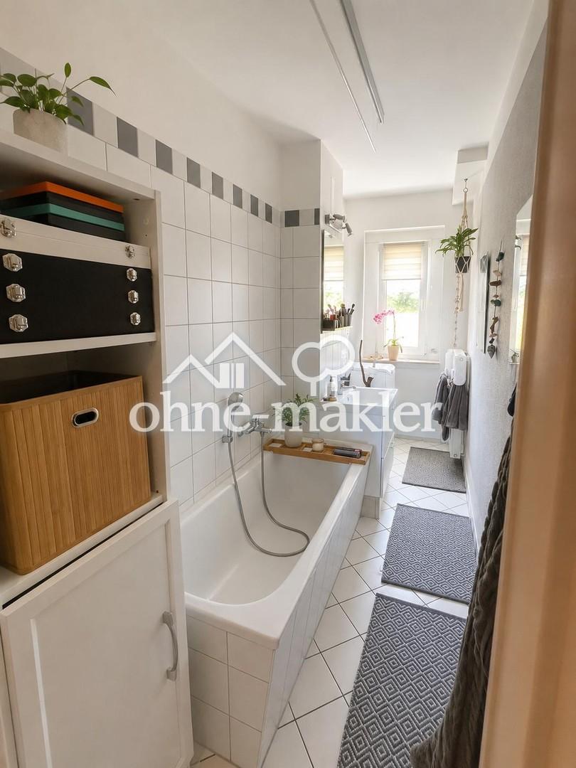 Elterlein: Sonnige 3-Zimmer-Wohnung mit großem Balkon und Einbauküche - Photo 5