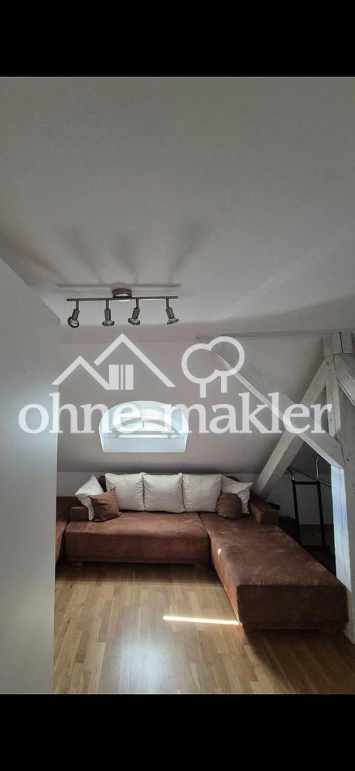 Schöne, zentral gelegene 4-Zimmer-Wohnung mit Gartenanteil - Foto 2